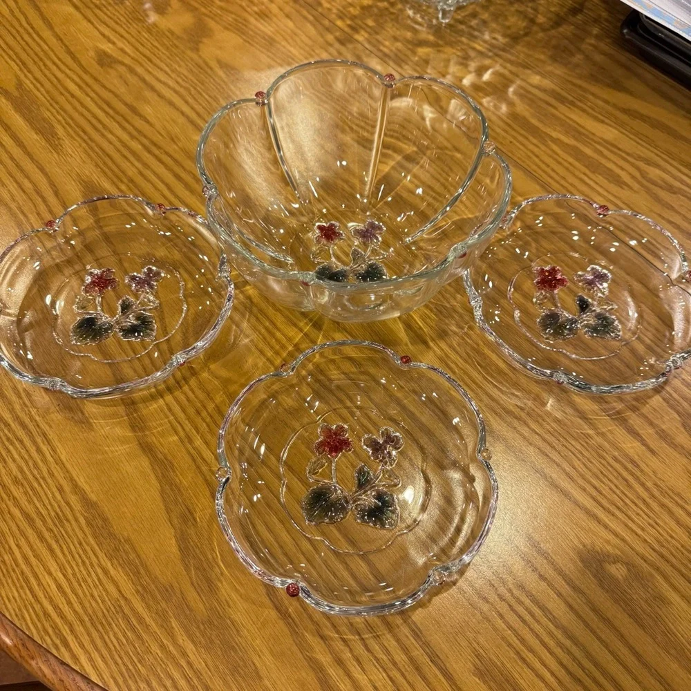 Vintage Mikasa Violets Crystal Dessert Bowl and 3 Plates Set MIC113 pattern